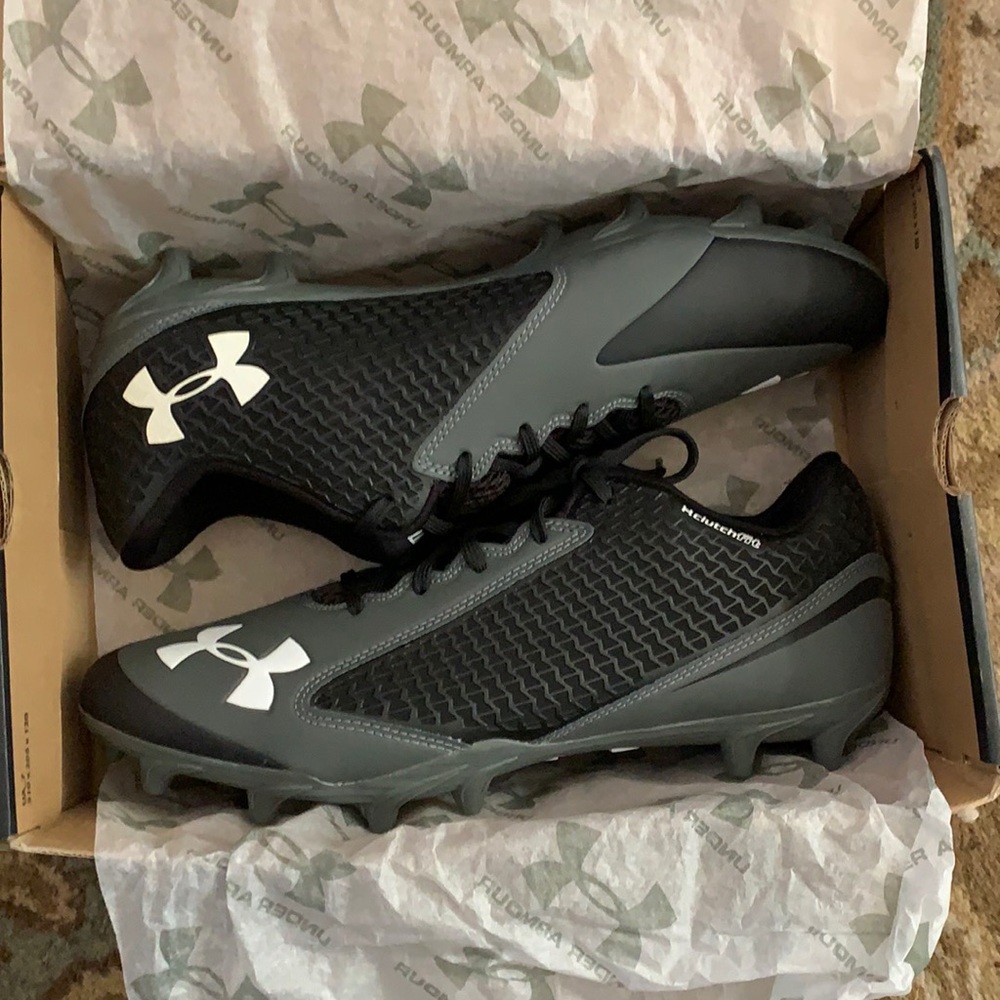 Under Armour Football cleat, size 11
